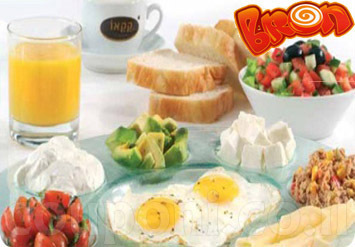 אין כמו לפתוח את הבוקר עם ארוחה טובה! ארוחת בוקר זוגית עשירה...
